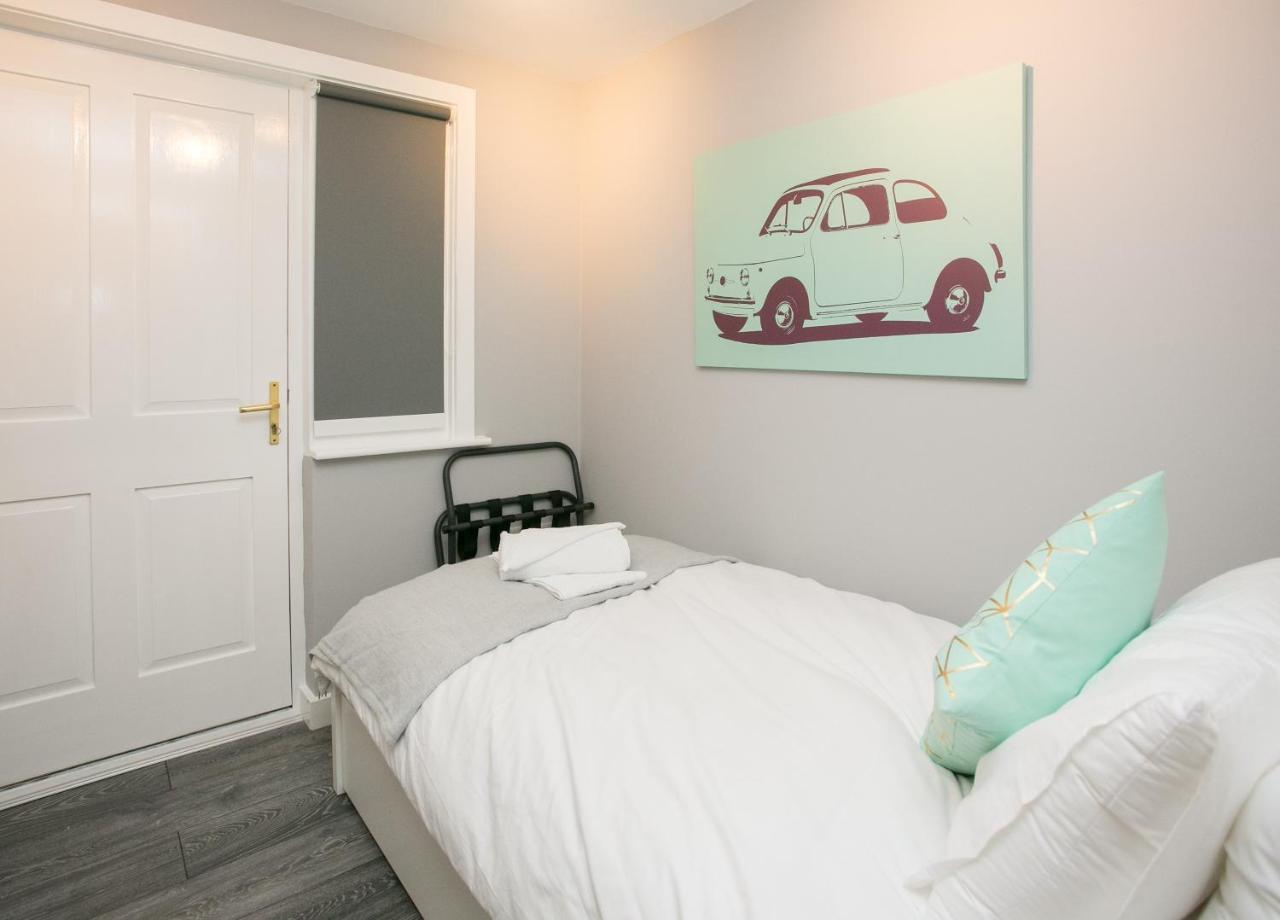 Malone Place Apartment เบลฟาสต์ ภายนอก รูปภาพ