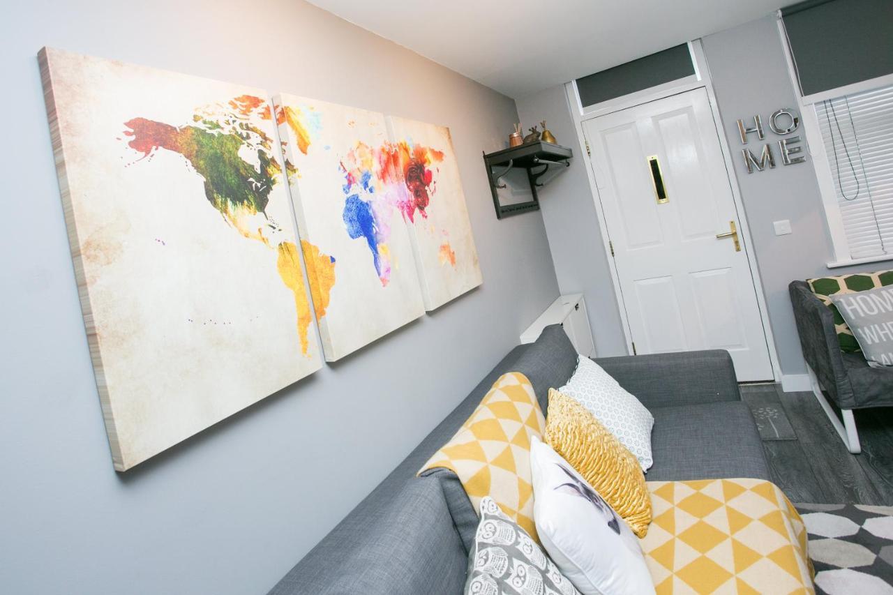 Malone Place Apartment เบลฟาสต์ ภายนอก รูปภาพ
